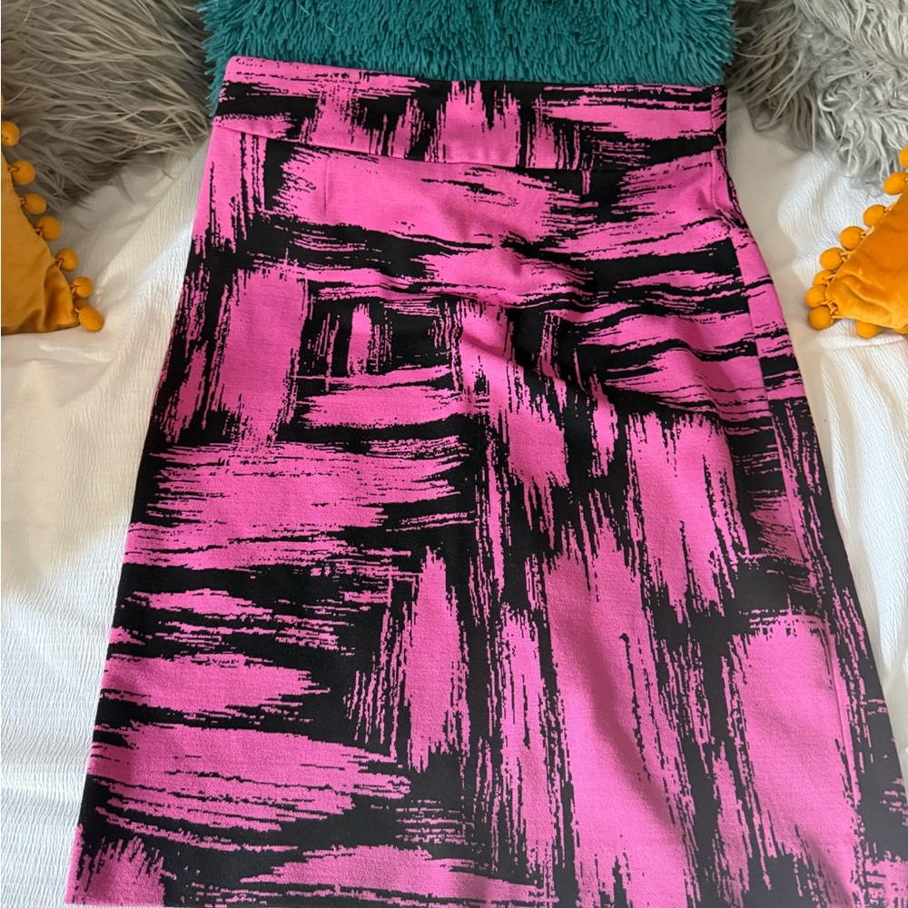 Grace Pink and Black Patterned Pencil Skirt